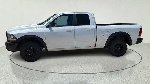 Bright White Clearcoat 2022 RAM 1500 Classic SLT