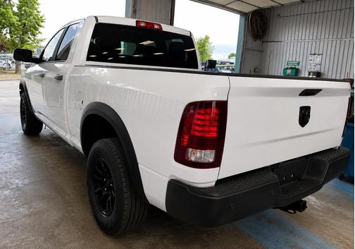 Bright White Clearcoat 2022 RAM 1500 Classic SLT