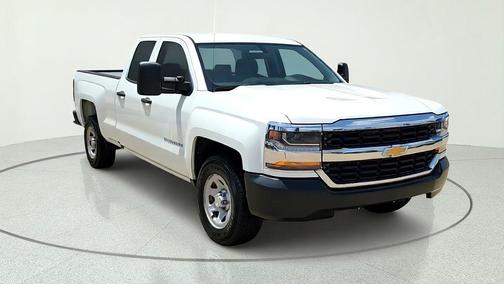 Summit White 2017 Chevrolet Silverado 1500 WT