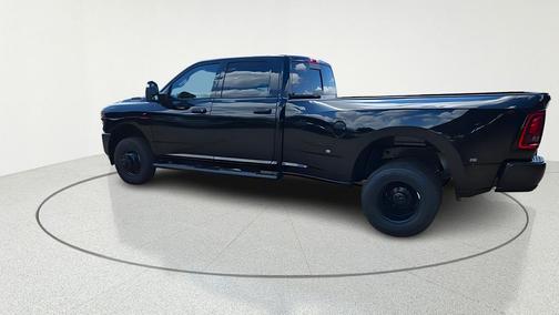 Diamond Black 2026 RAM 3500 Tradesman