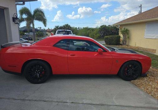 2016 Dodge Challenger SRT Hellcat