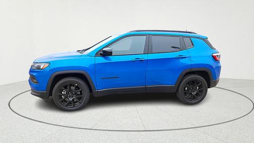 Hydro Blue Pearlcoat 2026 Jeep Compass Latitude