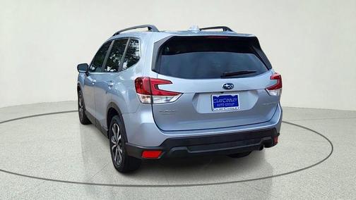 Ice Silver Metallic 2022 Subaru Forester Limited