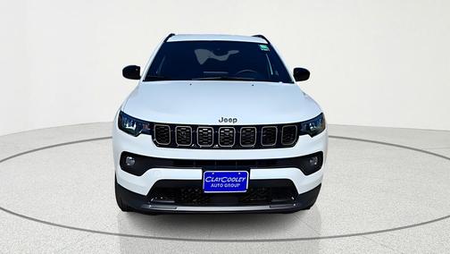 Bright White Clearcoat 2026 Jeep Compass Latitude