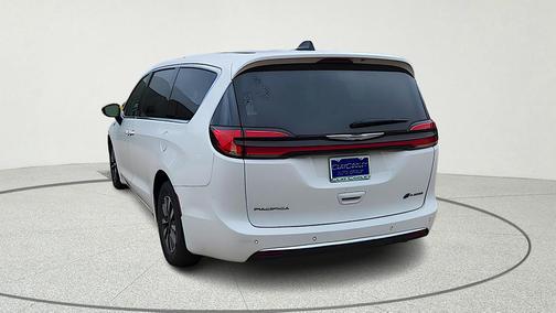 2024 Chrysler Pacifica Hybrid Select