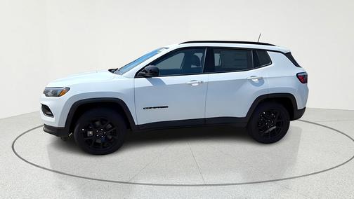Bright White Clearcoat 2026 Jeep Compass Latitude