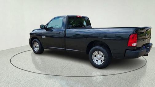 Brilliant Black Crystal Pearlcoat 2017 RAM 1500 Tradesman