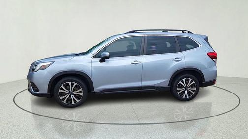 Ice Silver Metallic 2022 Subaru Forester Limited