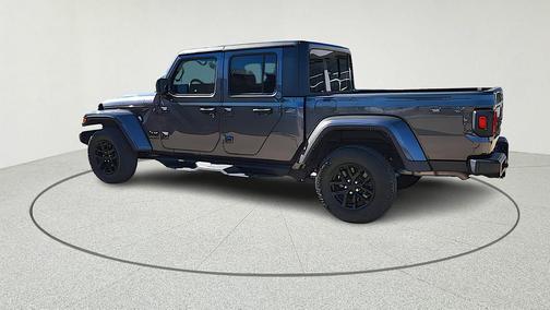 2022 Jeep Gladiator Sport