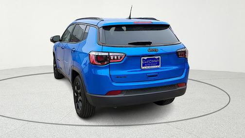 Hydro Blue Pearlcoat 2026 Jeep Compass Latitude