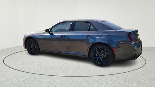 2023 Chrysler 300 Touring