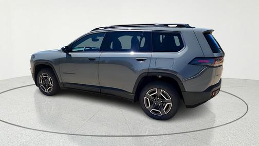 Sting Gray Clearcoat 2026 Jeep Cherokee LAREDO/LIMITED