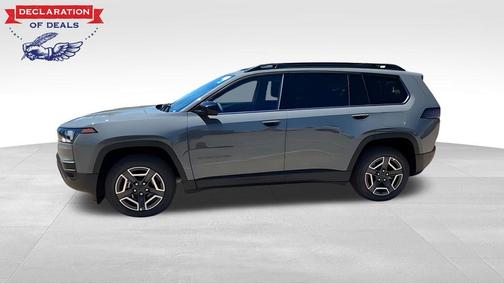 Sting Gray Clearcoat 2026 Jeep Cherokee LAREDO/LIMITED