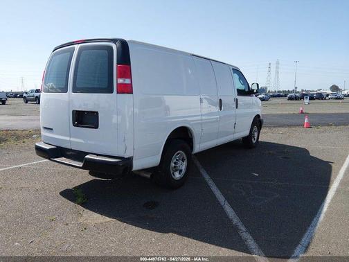 Summit White 2018 Chevrolet Express 2500 Work Van