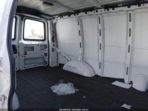 Summit White 2018 Chevrolet Express 2500 Work Van