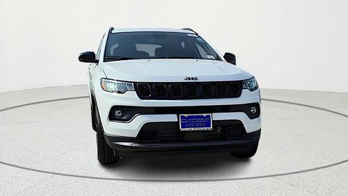 Bright White Clearcoat 2026 Jeep Compass Latitude