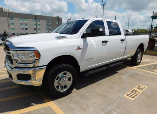 Bright White Clearcoat 2022 RAM 3500 Tradesman