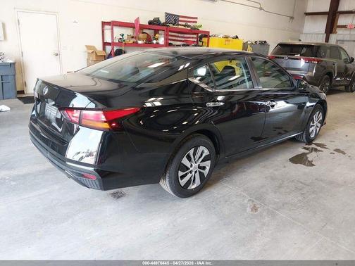 Super Black Clearcoat 2021 Nissan Altima 2.5 S
