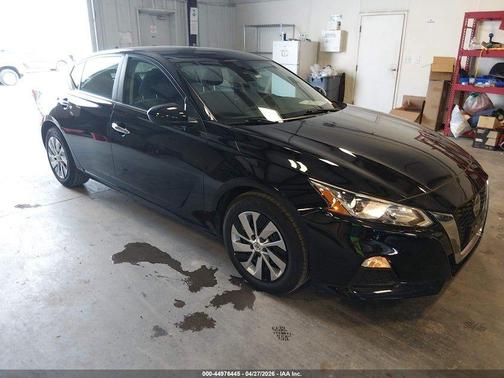 Super Black Clearcoat 2021 Nissan Altima 2.5 S