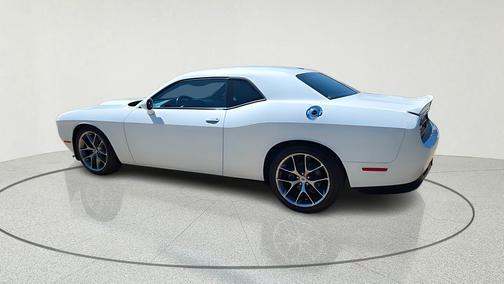 White Knuckle Clearcoat 2022 Dodge Challenger GT