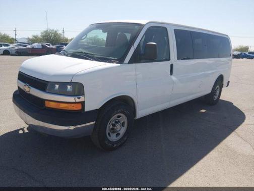 Summit White 2014 Chevrolet Express 3500 LT