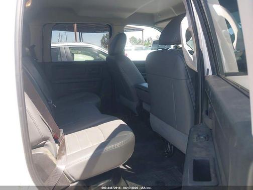 Bright White Clearcoat 2018 RAM 1500 ST