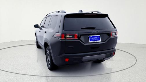 Diamond Black 2026 Jeep Cherokee LAREDO/LIMITED