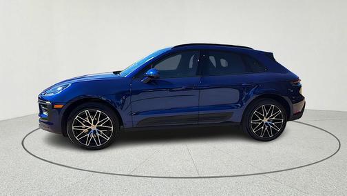2023 Porsche Macan Base