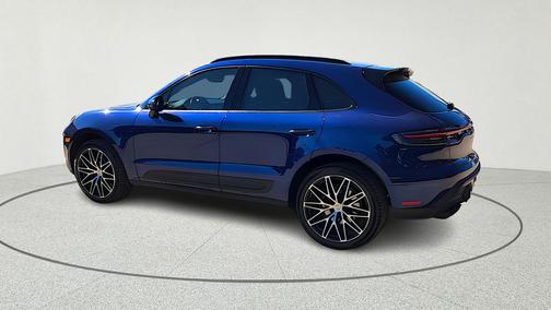 2023 Porsche Macan Base