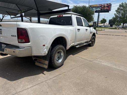 Bright White Clearcoat 2015 RAM 3500 Tradesman