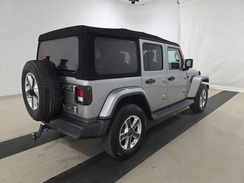 Billet Silver Metallic Clearcoat 2018 Jeep Wrangler Unlimited Sahara