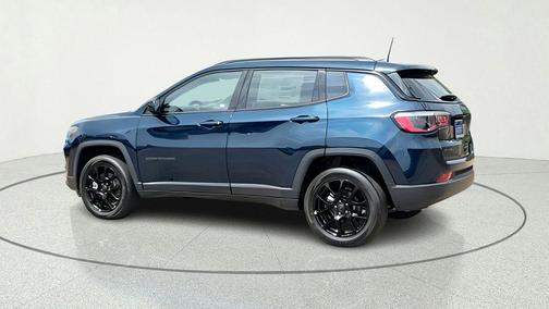 Fathom Blue Pearlcoat 2026 Jeep Compass Latitude