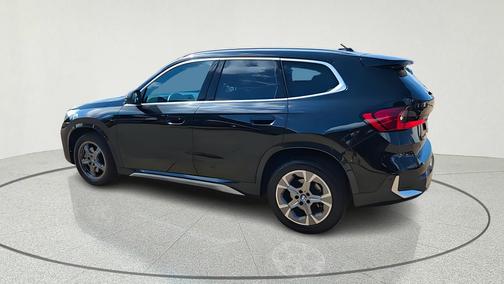 Jet Black 2025 BMW X1 xDrive28i