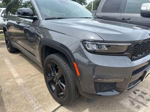 Metallic 2024 Jeep Grand Cherokee L Limited