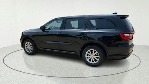 DB Black Crystal Clearcoat 2026 Dodge Durango GT