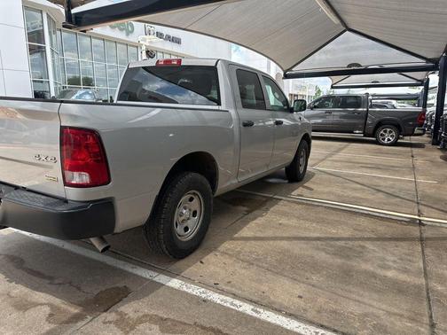 Bright Silver Clearcoat Metallic 2018 RAM 1500 ST