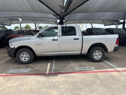 Bright Silver Clearcoat Metallic 2018 RAM 1500 ST