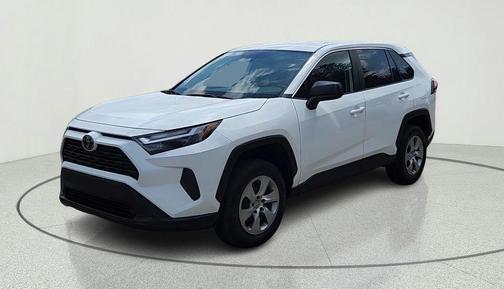 Ice 2023 Toyota RAV4 LE