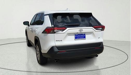 Ice 2023 Toyota RAV4 LE