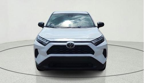 Ice 2023 Toyota RAV4 LE