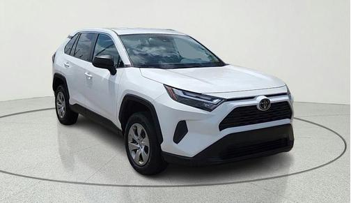 Ice 2023 Toyota RAV4 LE