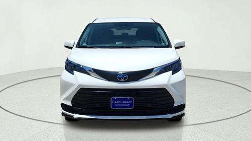 Ice 2024 Toyota Sienna LE