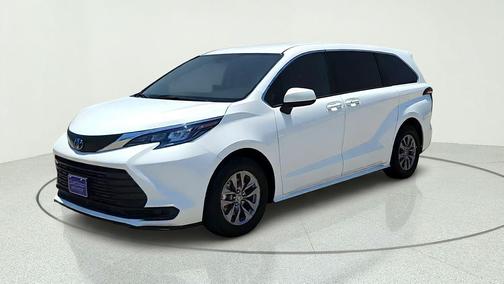 Ice 2024 Toyota Sienna LE