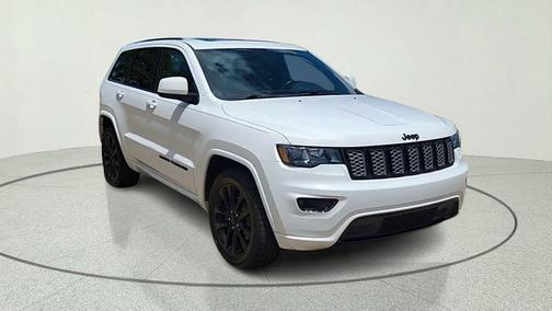 Bright White Clearcoat 2020 Jeep Grand Cherokee Altitude