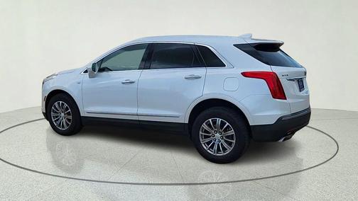 Crystal White Tri-Coat 2018 Cadillac XT5 Luxury
