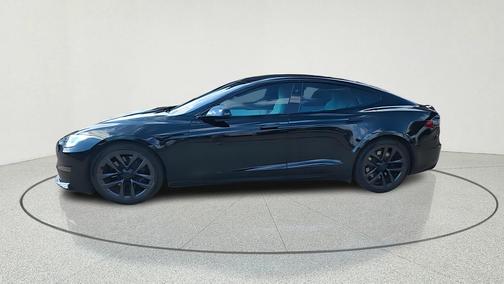 2022 Tesla Model S Base