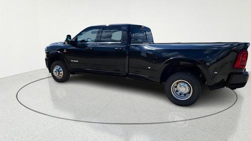 Diamond Black 2026 RAM 3500 Limited