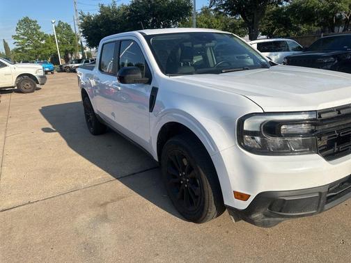 Oxford White 2024 Ford Maverick Lariat