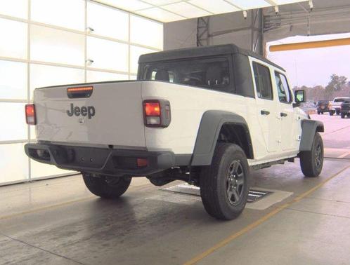 2023 Jeep Gladiator Sport