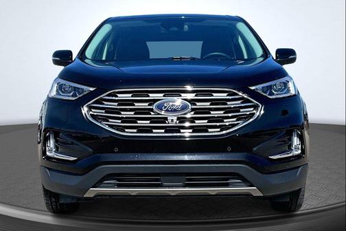 Agate Black Metallic 2024 Ford Edge Titanium